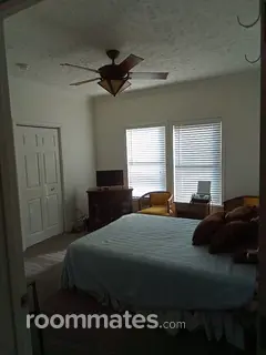 Room for rent in Asheville, NC $500, house