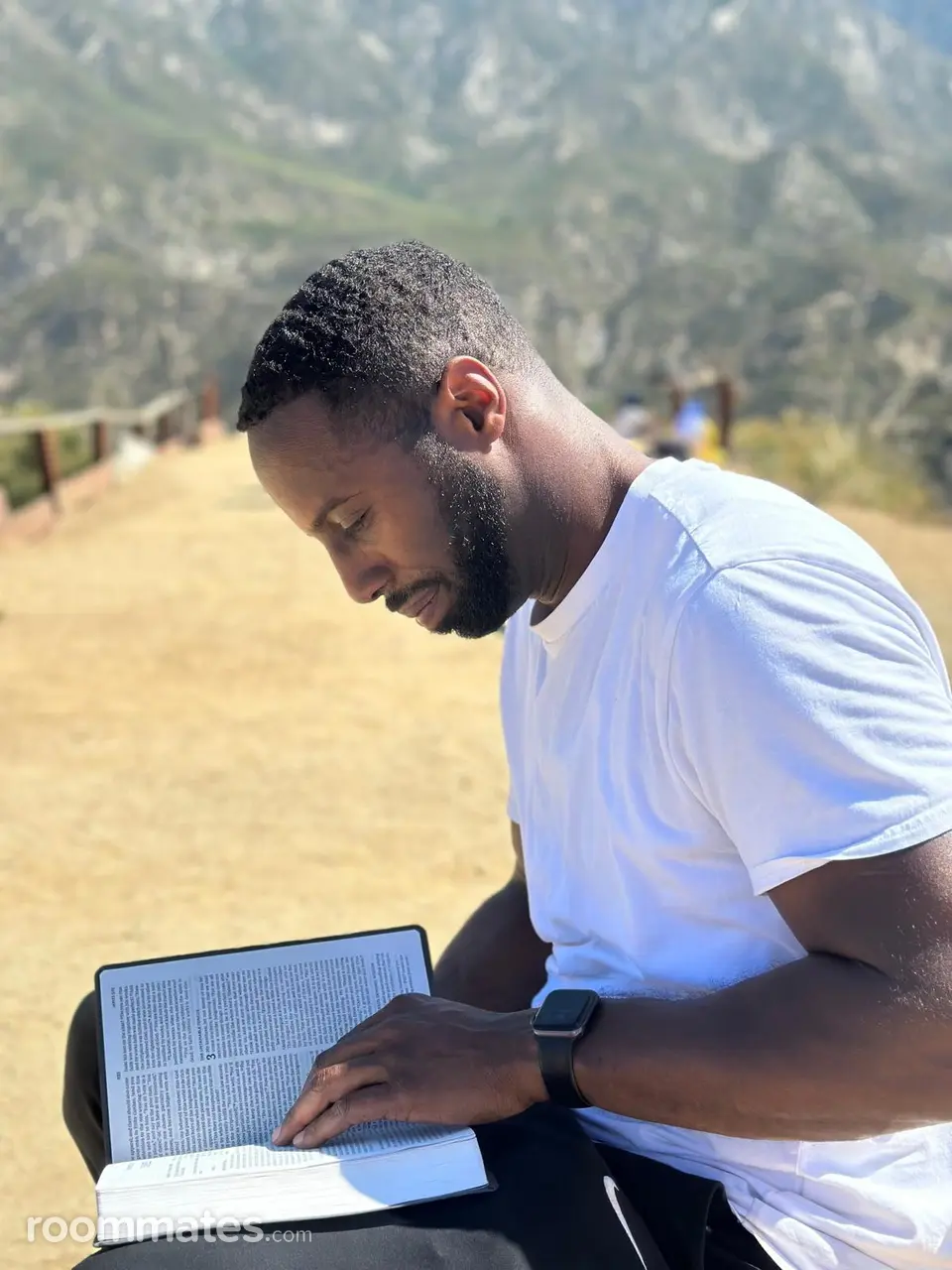 Profile photo 5 of 5