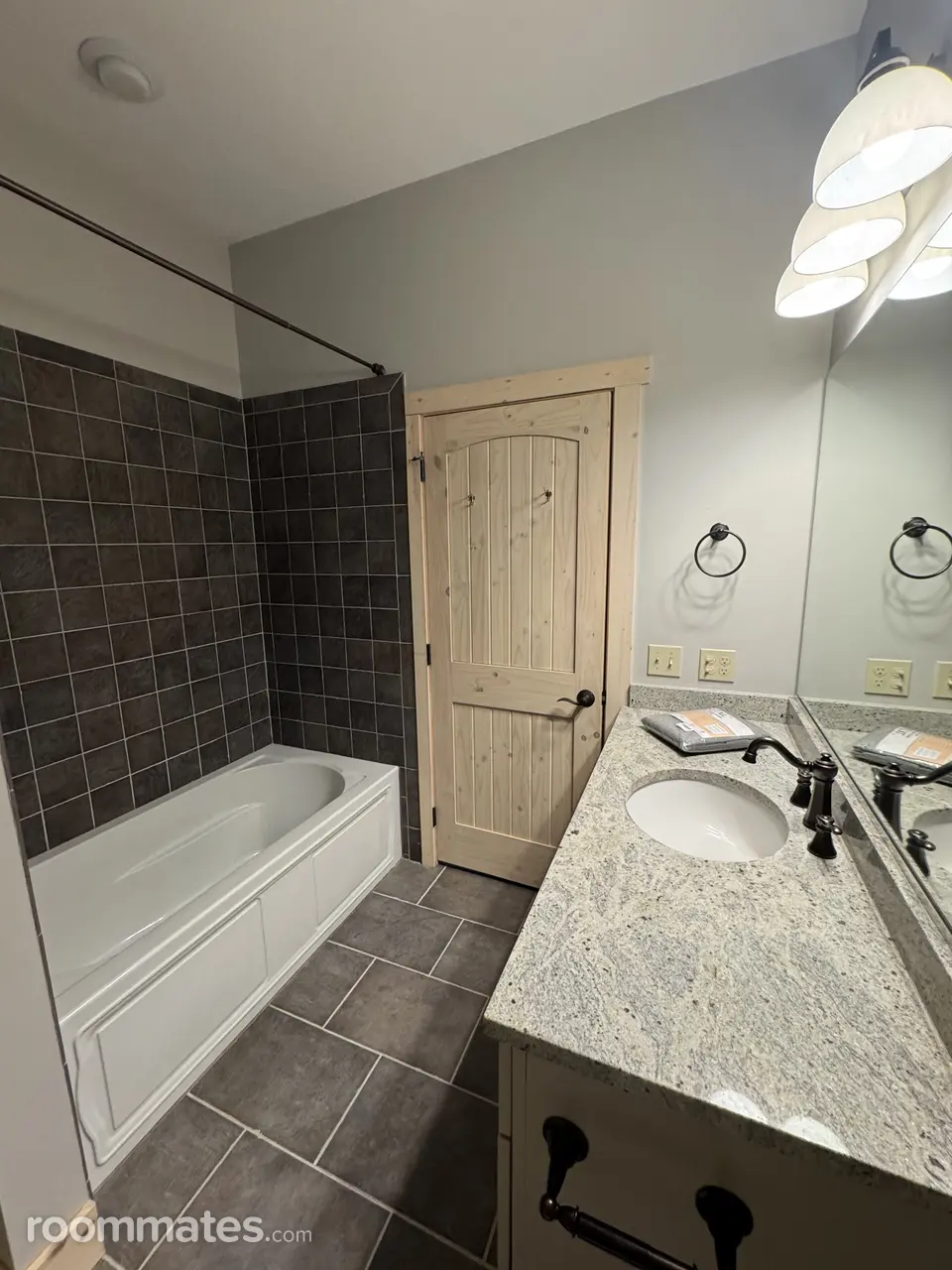 Profile photo 4 of 7