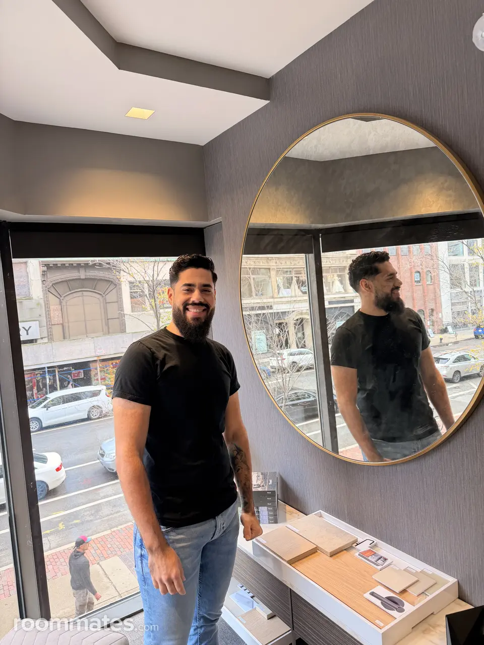 Profile photo 7 of 7