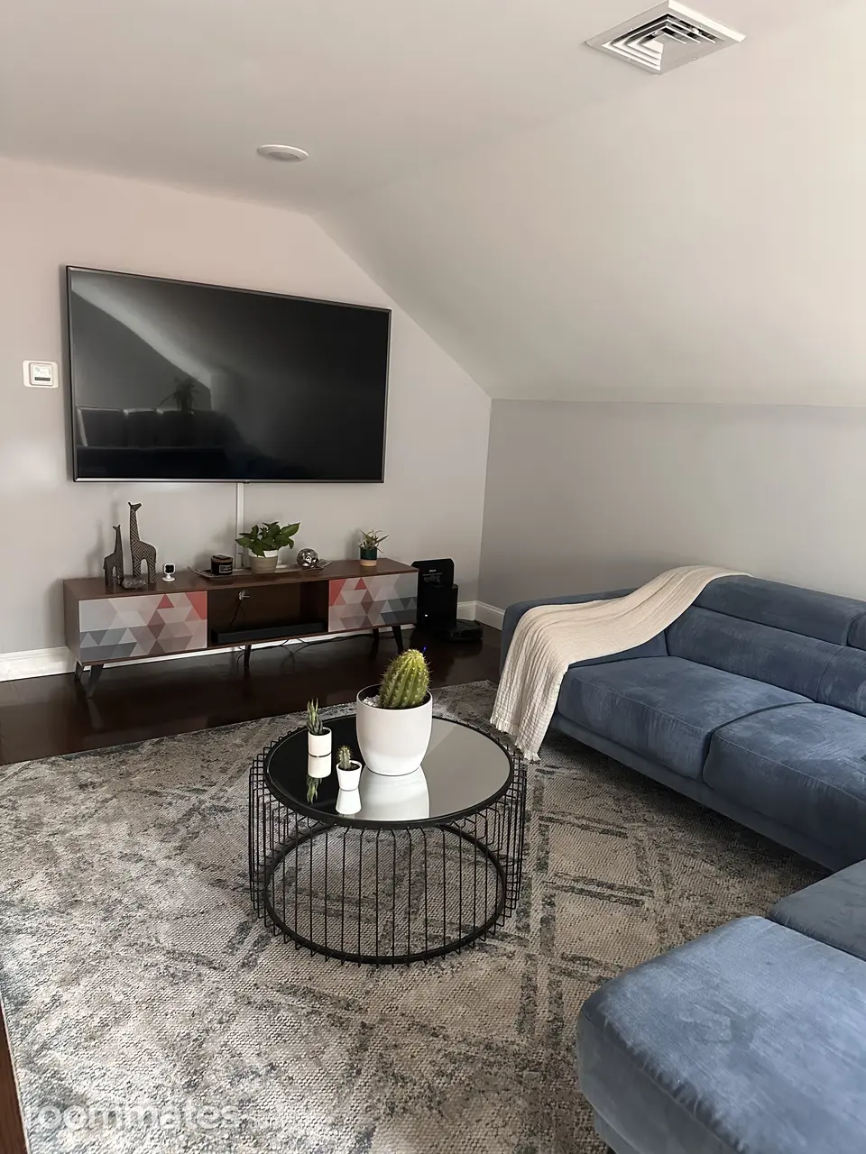 Profile photo 6 of 10