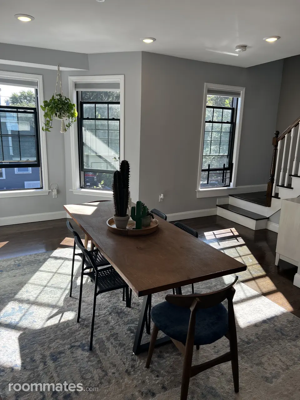 Profile photo 5 of 10