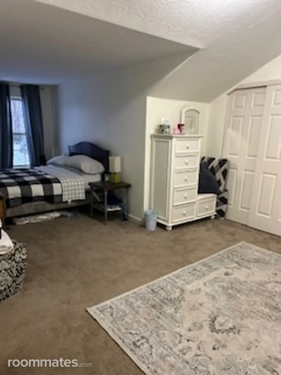 Profile photo 3 of 9