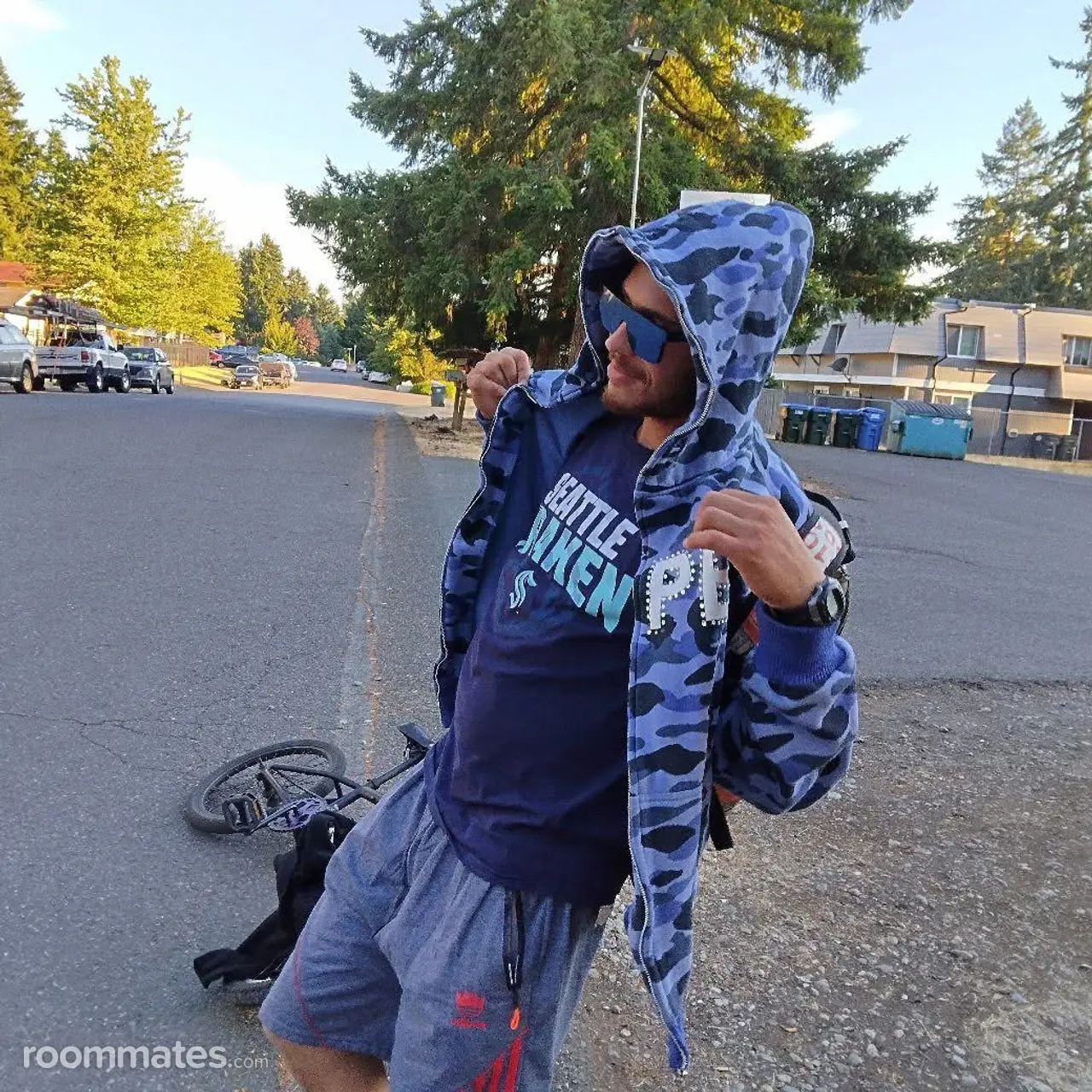 Profile photo 3 of 8