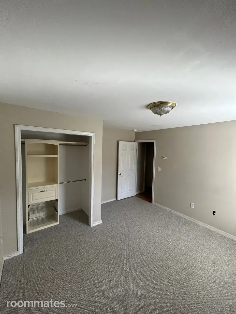 Profile photo 4 of 14