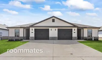 Room for rent in Bentonville, AR $1000, townhouse