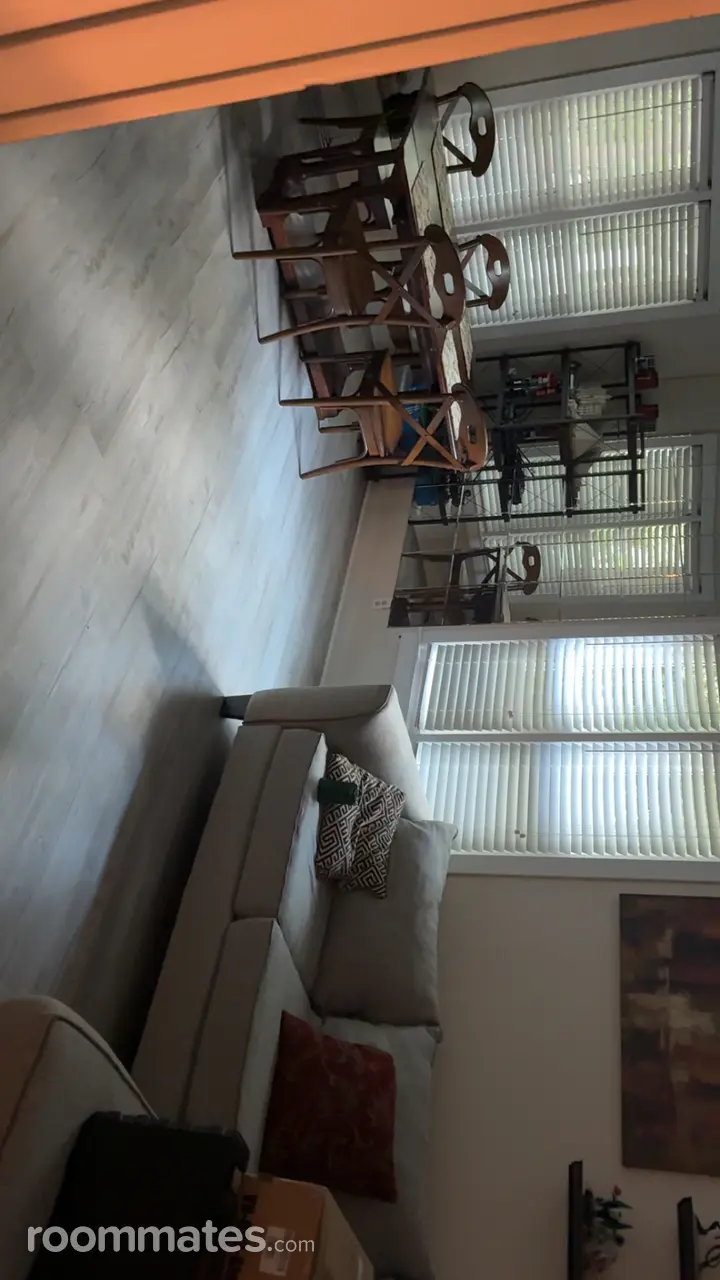 Profile photo 2 of 10