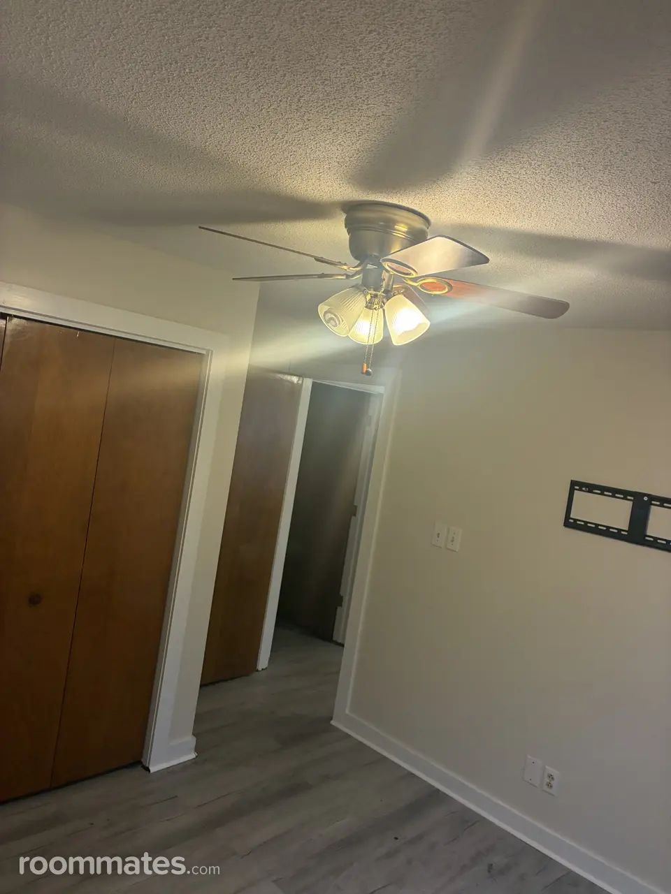 Profile photo 8 of 10