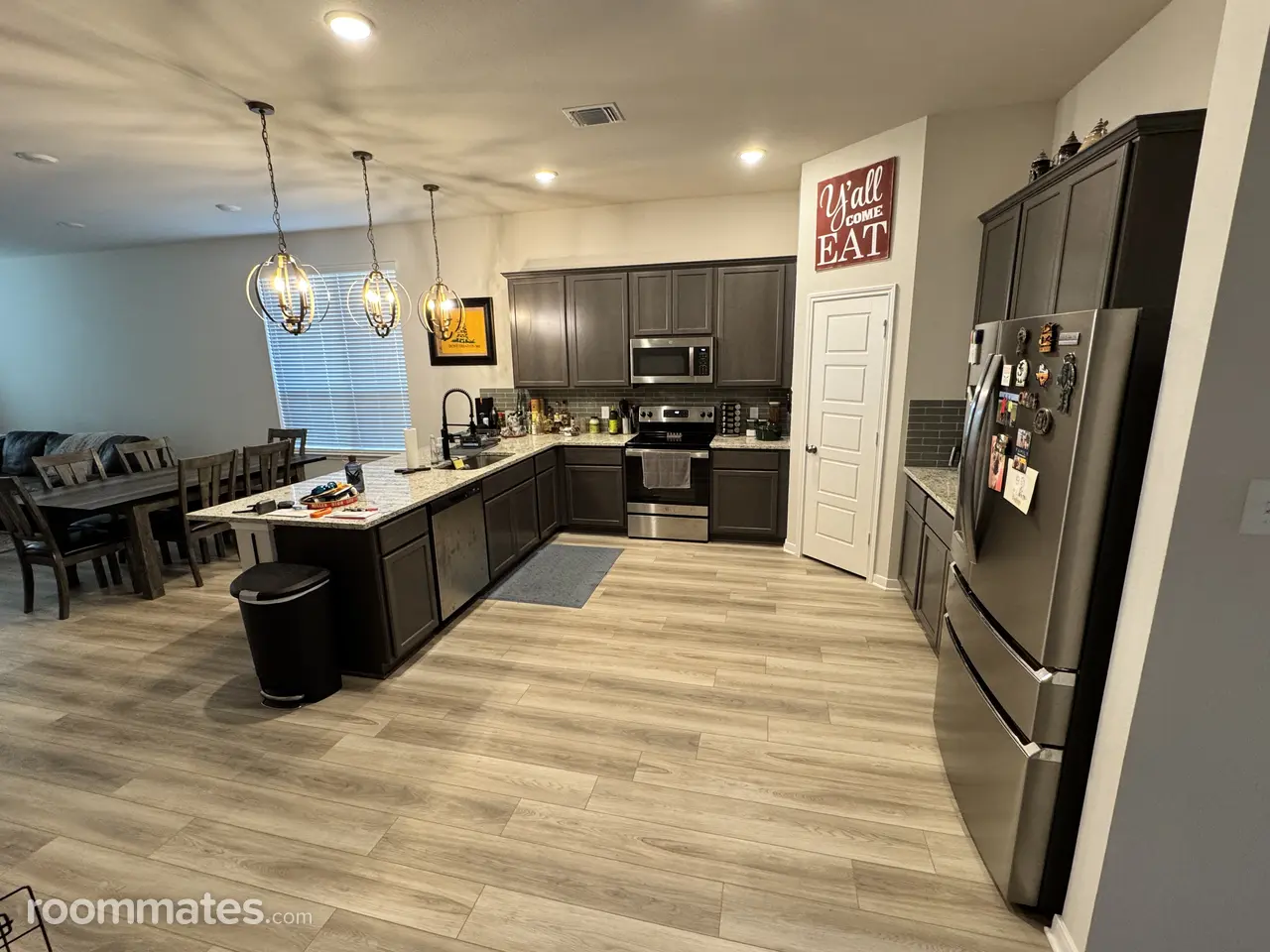 Profile photo 4 of 11