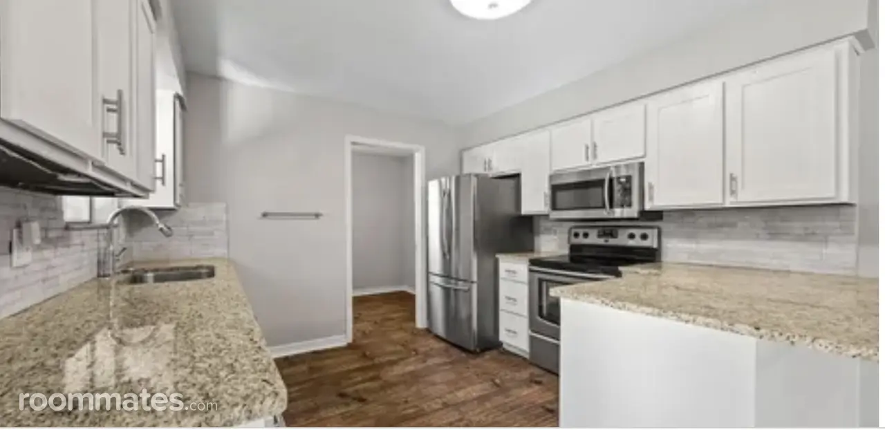 Profile photo 4 of 6