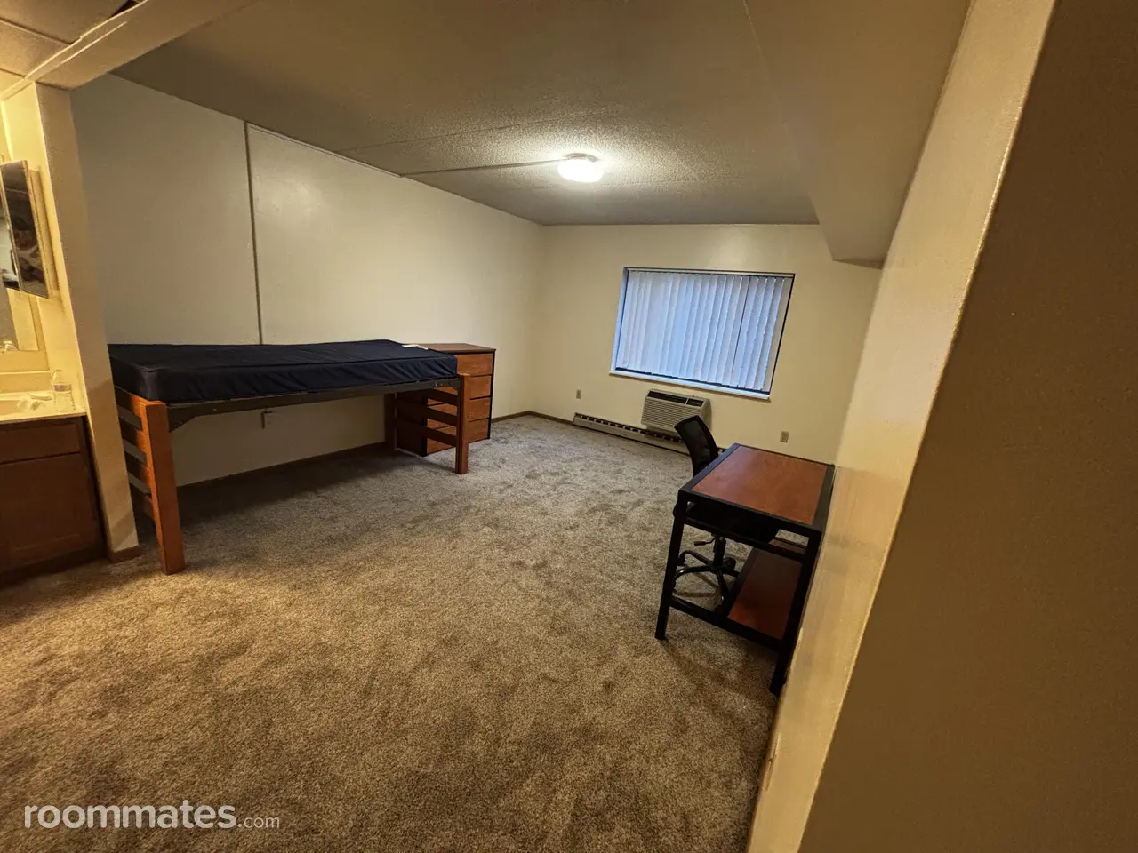 Profile photo 1 of 3