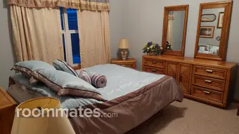 Room for rent in South St. Paul, MN $1000, townhouse