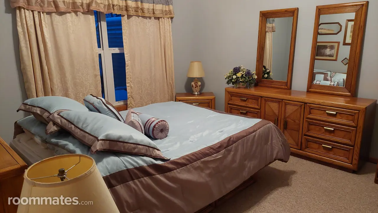 Profile photo 1 of 9