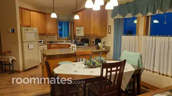 Room for rent in South St. Paul, MN $1000, townhouse