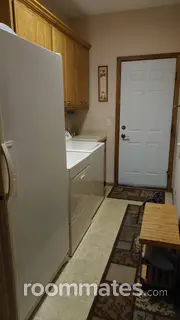 Room for rent in South St. Paul, MN $1000, townhouse