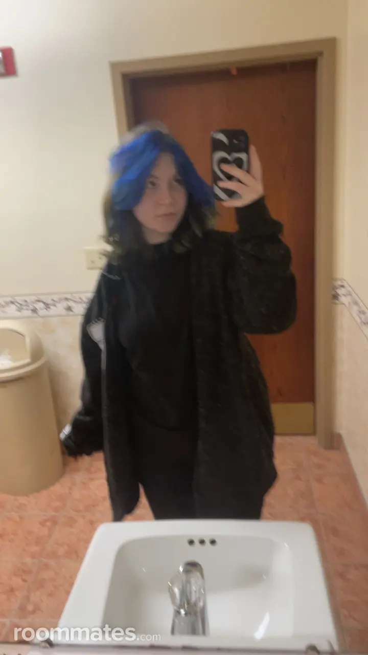 Profile photo 1 of 1