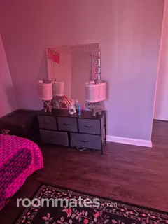 Room for rent in Trenton, NJ $1000, house