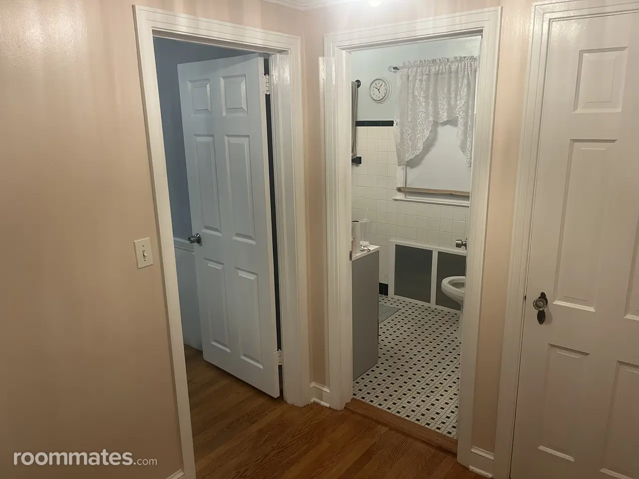 Profile photo 3 of 12