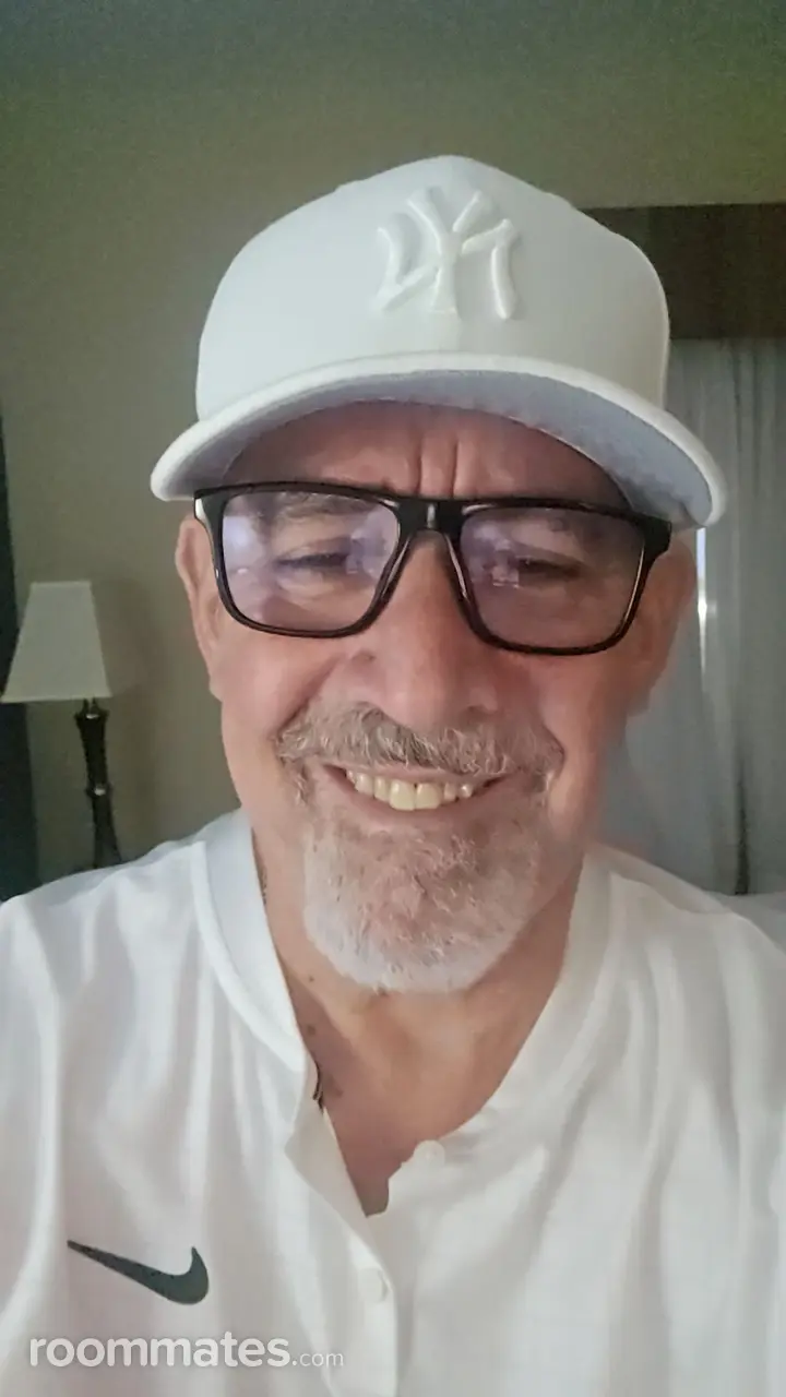 Profile photo 6 of 6