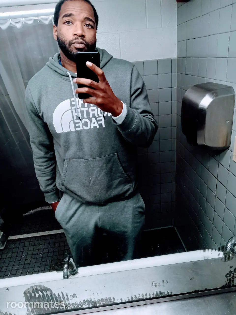 Profile photo 10 of 18