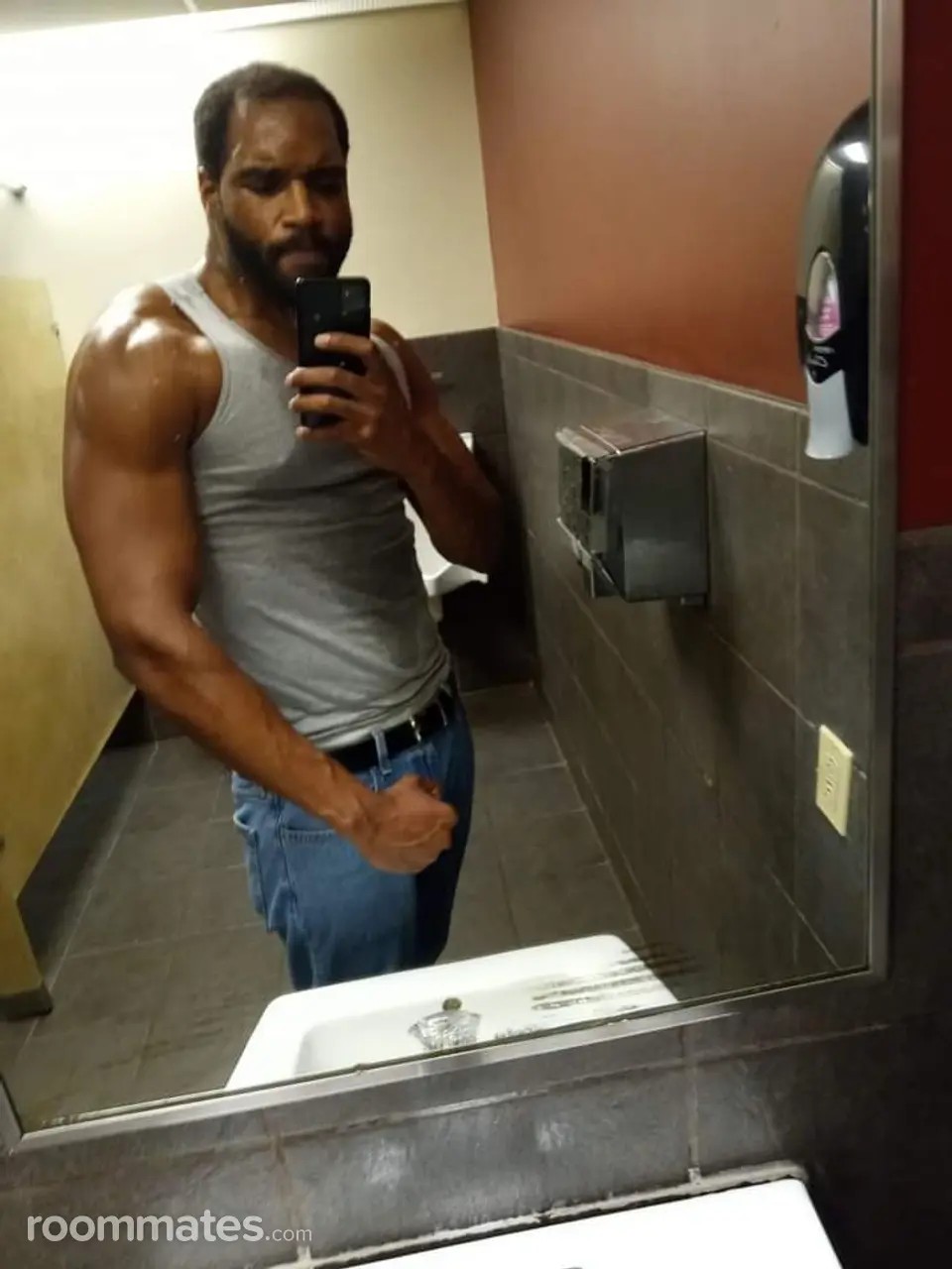 Profile photo 15 of 18