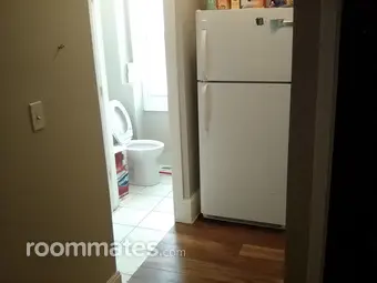 Room for rent in Cleveland, OH $585, house