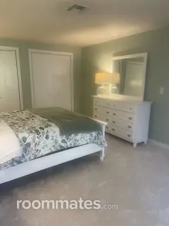 Room for rent in Franklin, MA $1700, condo