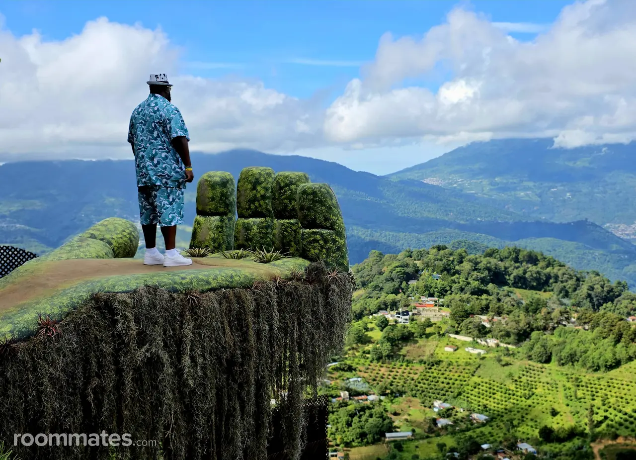 Profile photo 7 of 11