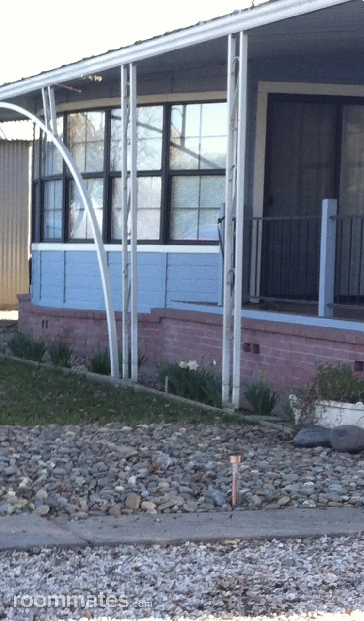 Profile photo 1 of 9