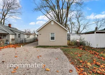 Room for rent in Columbus, IN $400, house