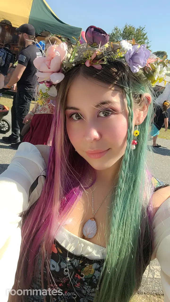 Profile photo 11 of 12