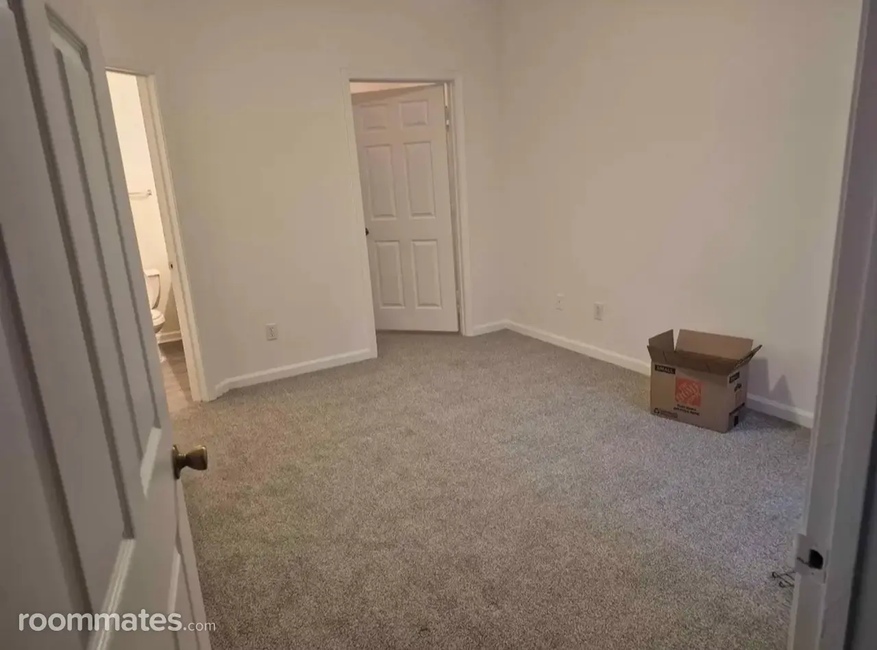 Profile photo 6 of 12