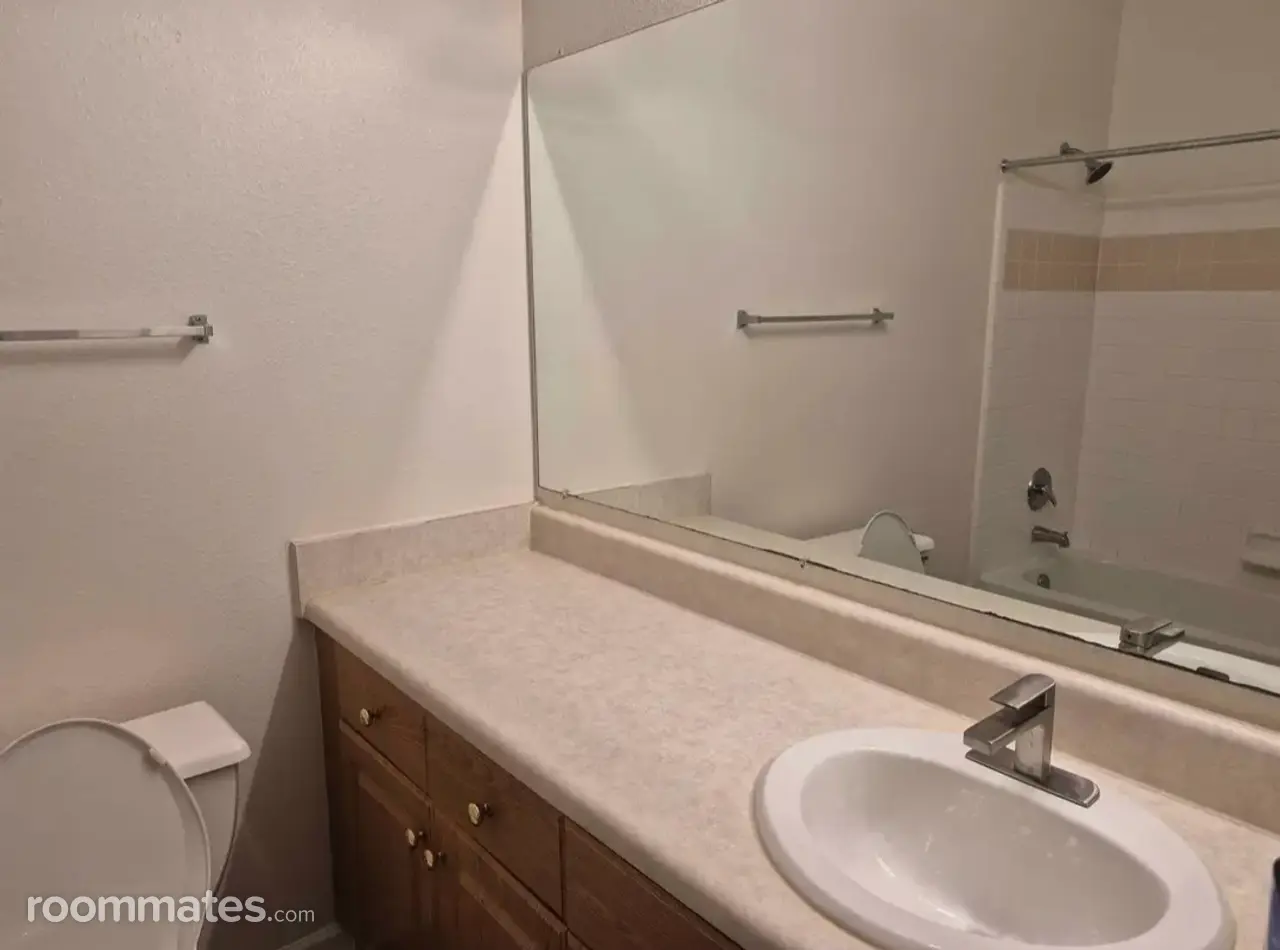 Profile photo 3 of 12