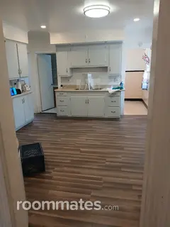 Room for rent in Torrington, CT $800, house