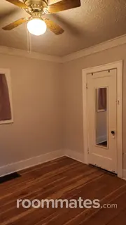 Room for rent in Portland, OR $727, house