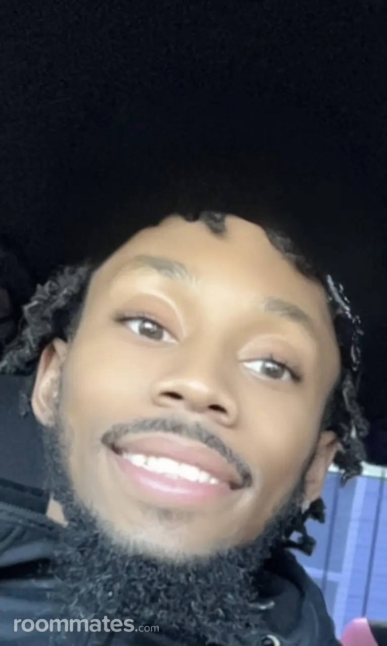 Profile photo 1 of 3