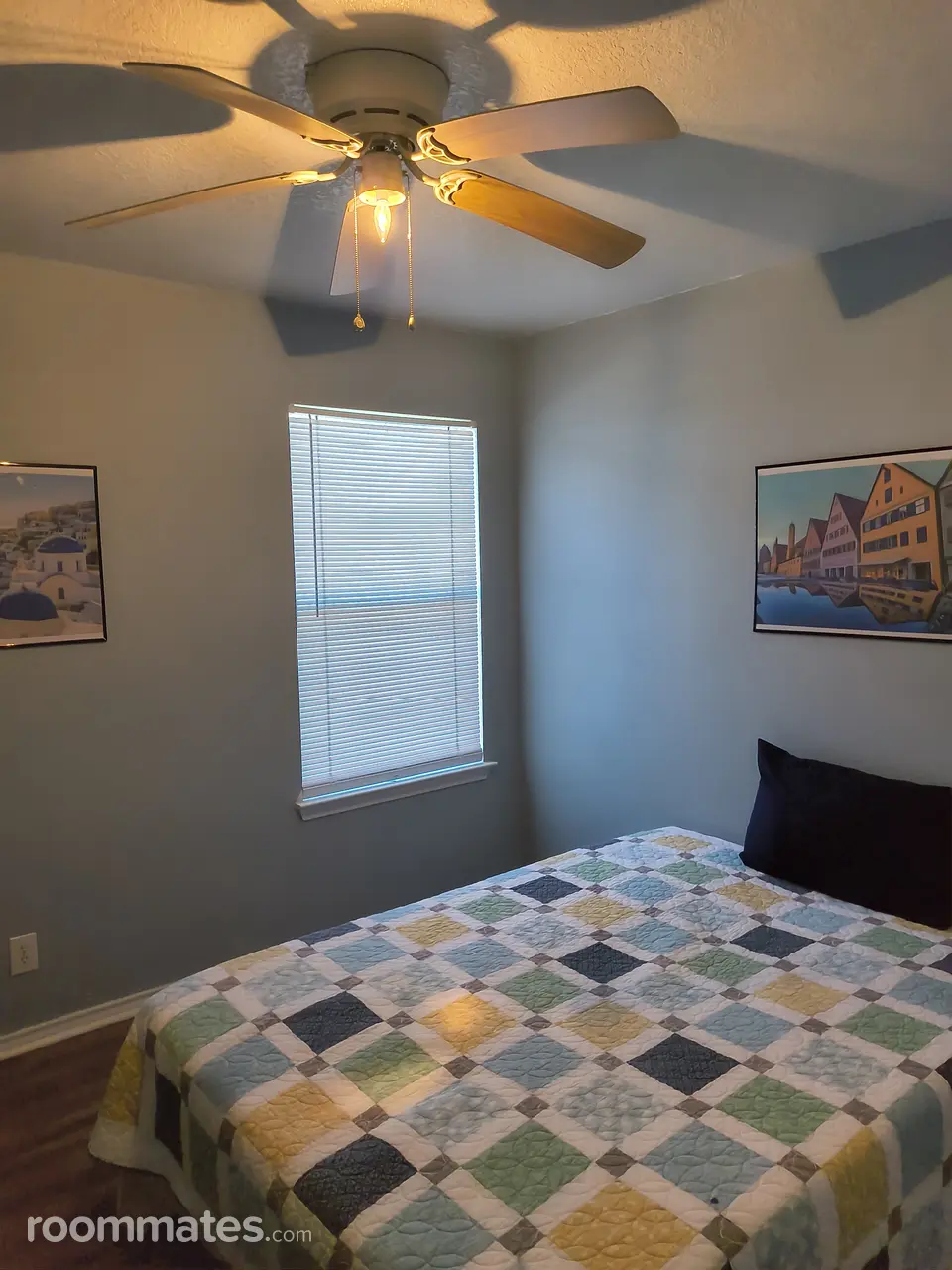 Profile photo 1 of 6