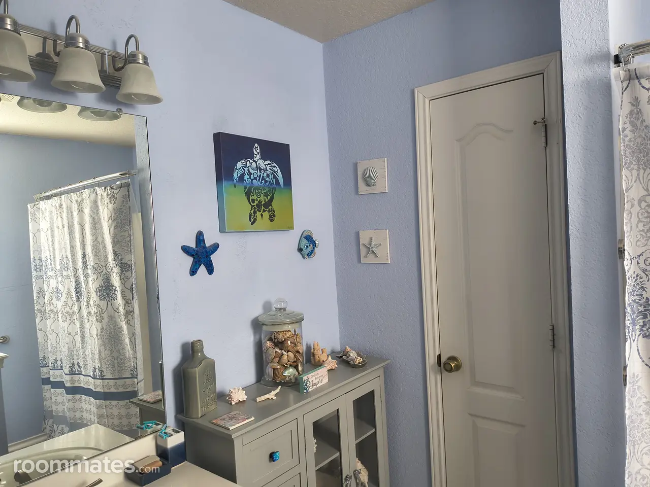 Profile photo 3 of 6