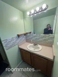 Room for rent in Columbia, NJ $800, house