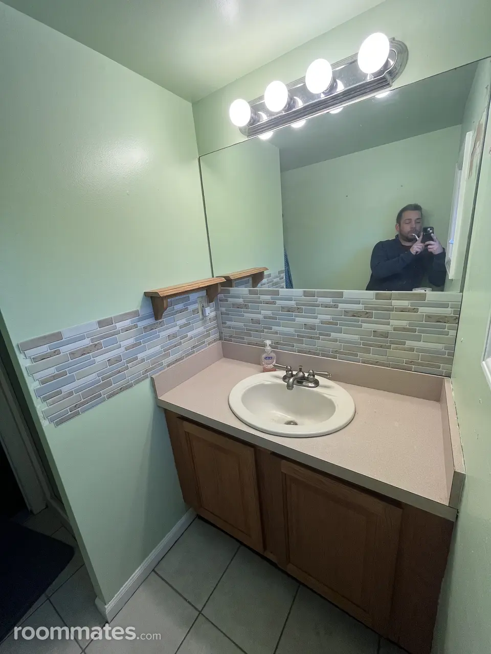 Profile photo 7 of 10