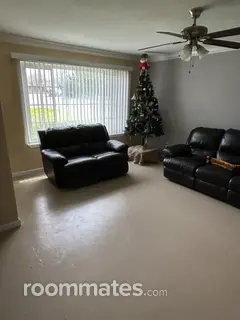 Room for rent in Sacramento, CA $1200, house