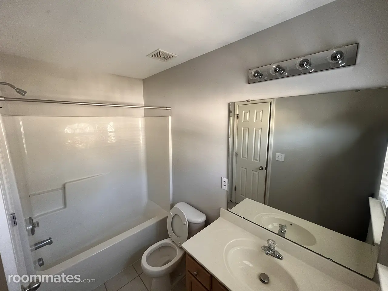 Profile photo 7 of 10