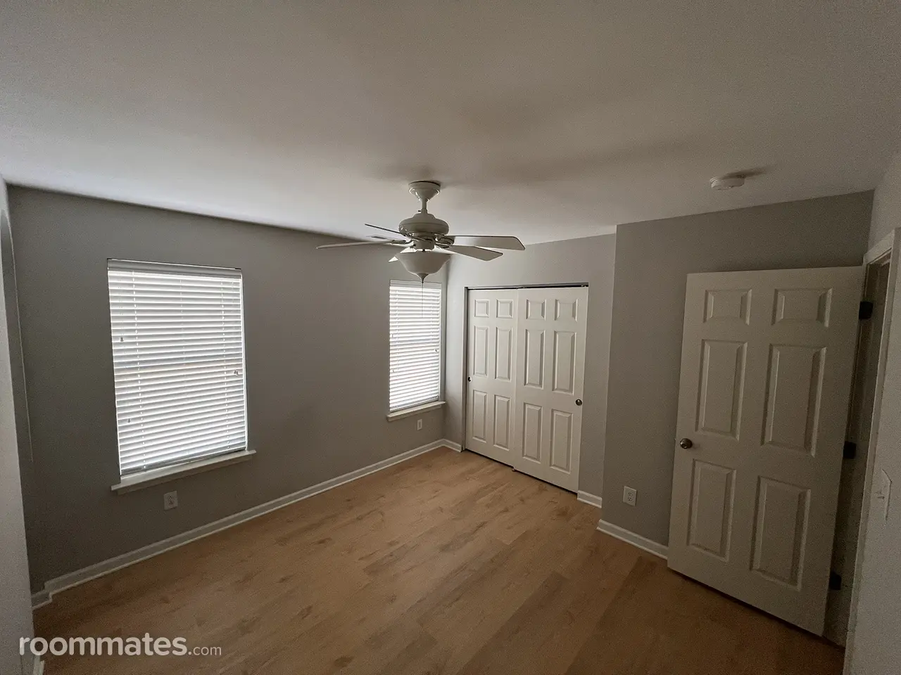 Profile photo 6 of 10