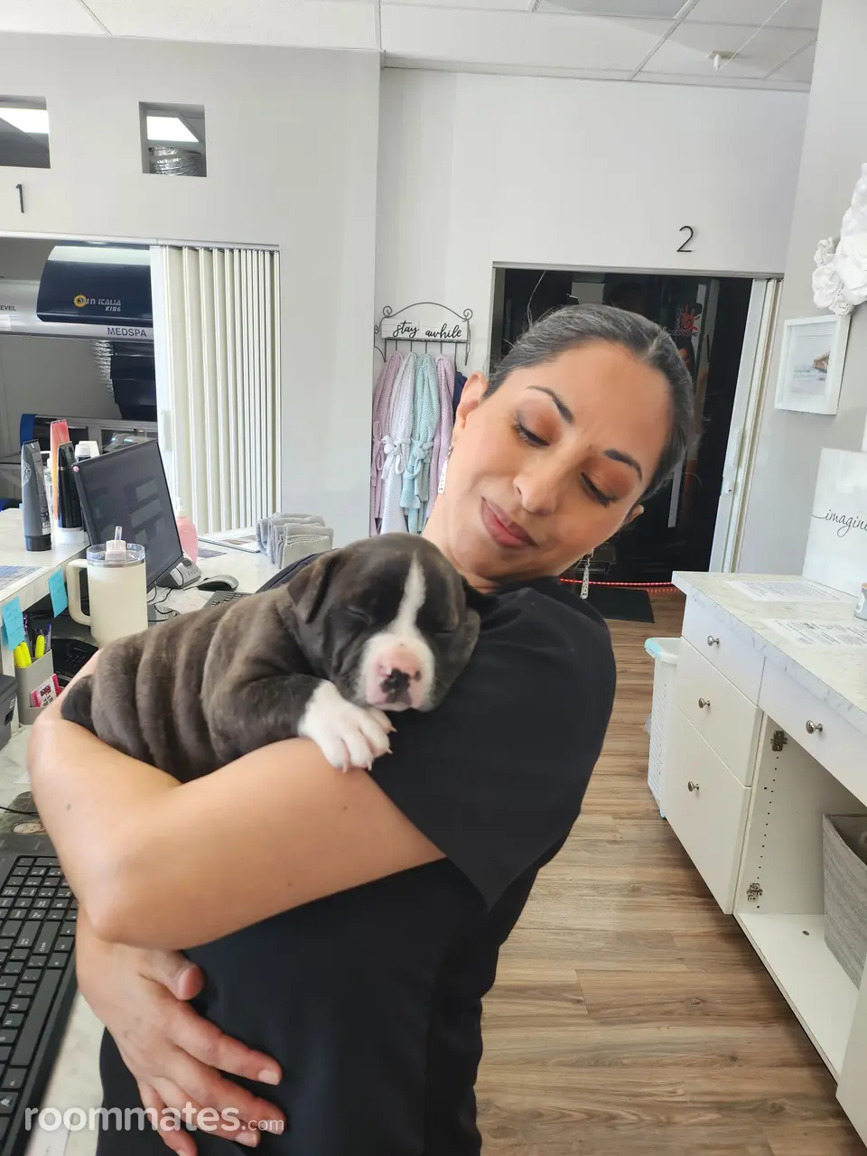 Profile photo 6 of 6