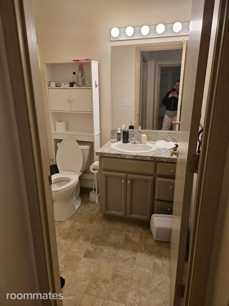 Profile photo 1 of 6