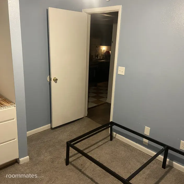 Room for rent in Tampa, FL $600, house