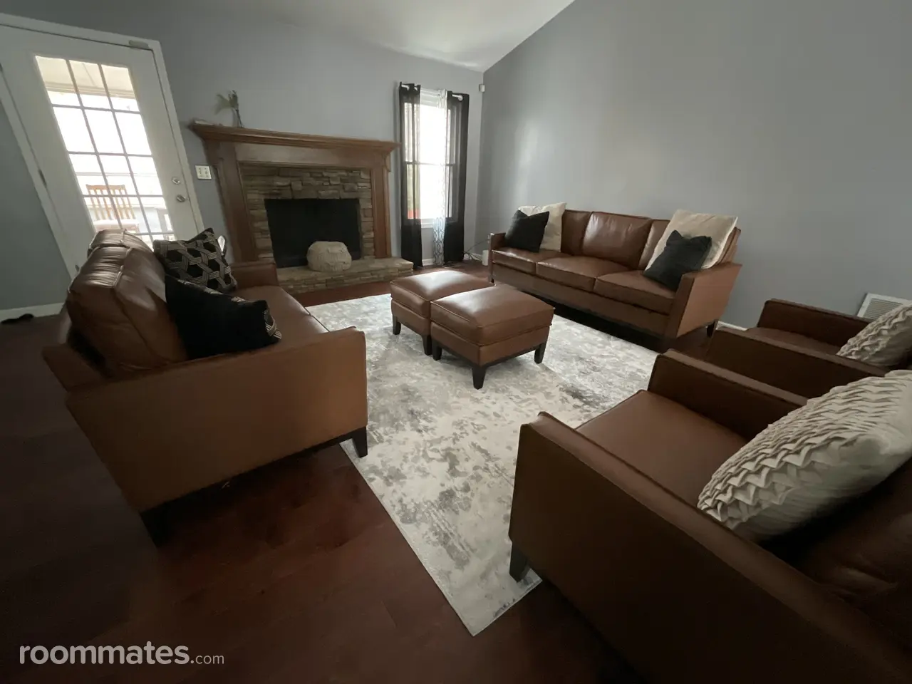 Profile photo 3 of 11