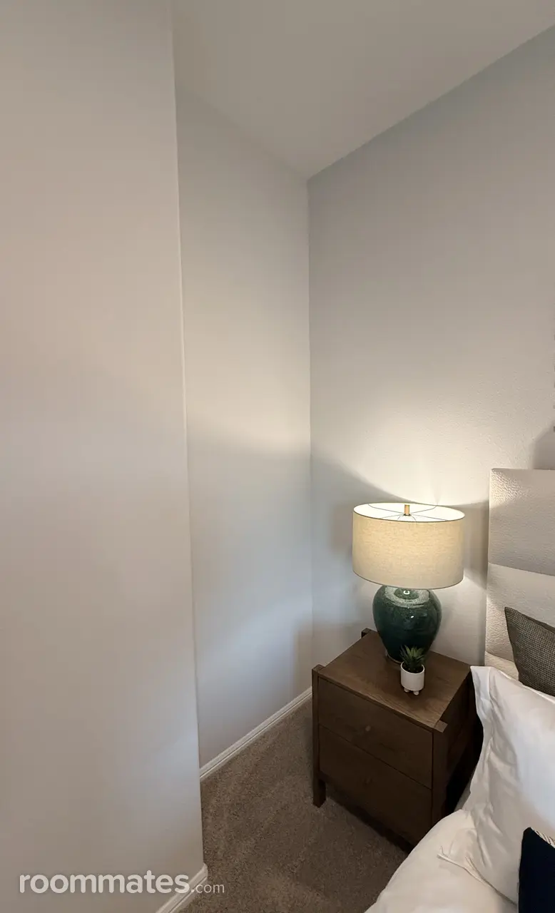 Profile photo 2 of 11