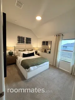 Room for rent in Seagoville, TX $775, house