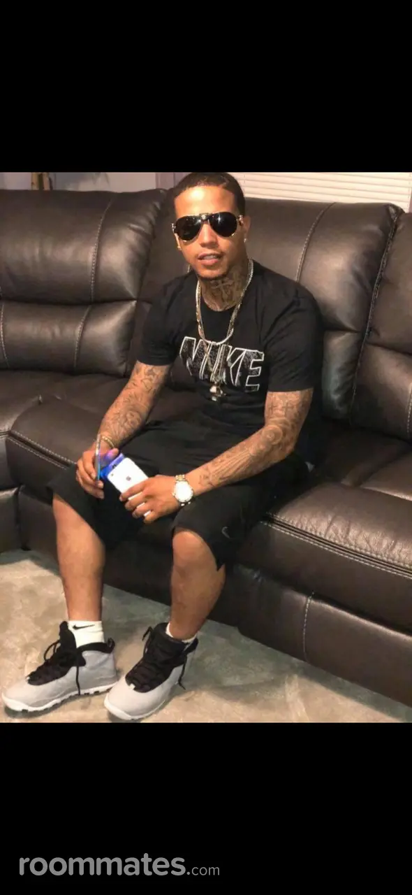 Profile photo 1 of 2